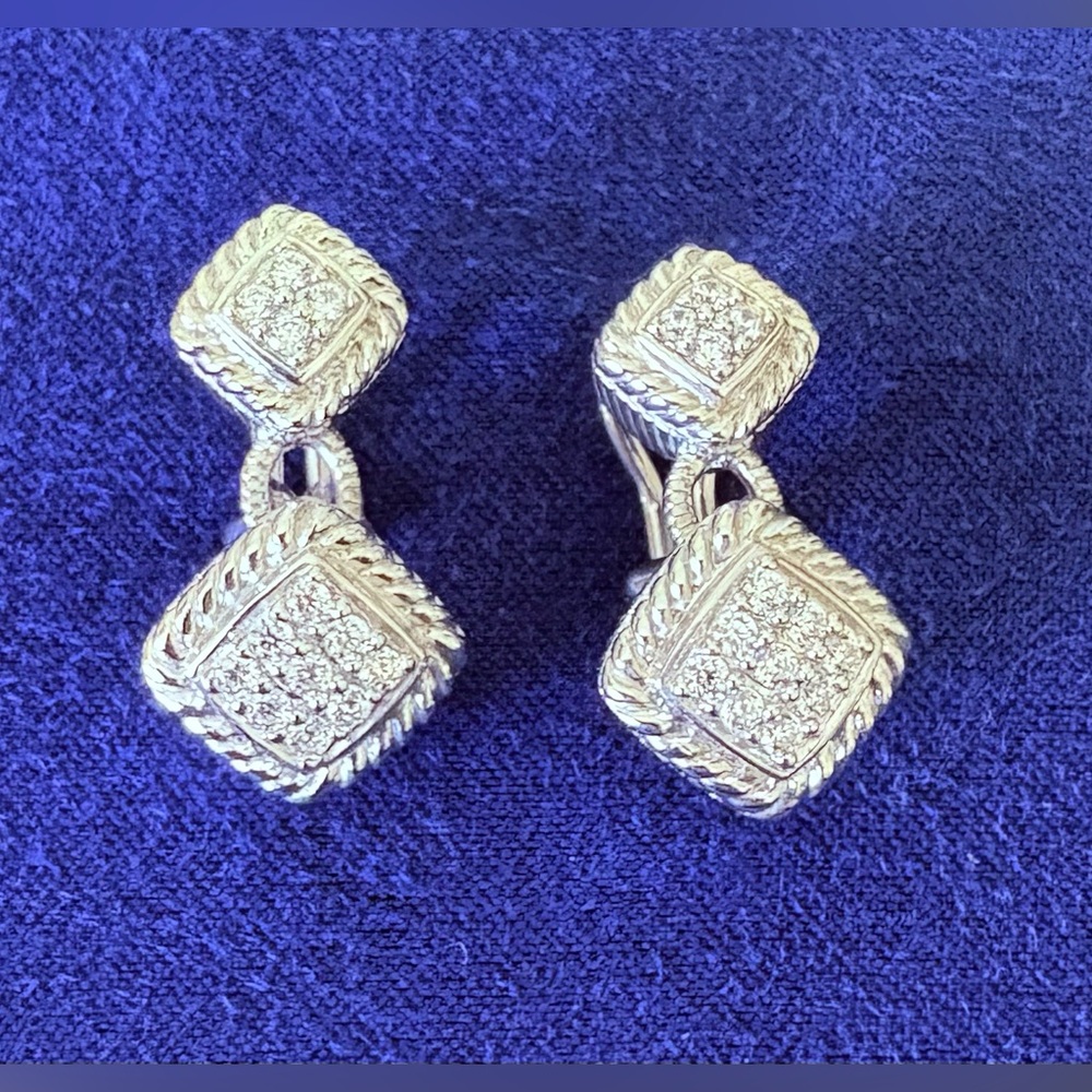 Judith Ripka Sterling Silver Diamonique Pierced Earrings ❣️
